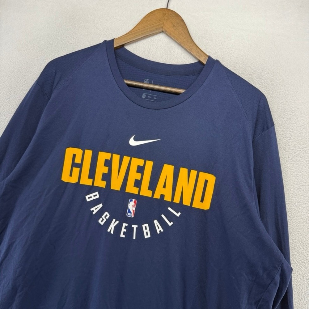 Cleveland Cavaliers Shirt men's 2XL Blue Nike Dri Fit Team Player NBA Graphic